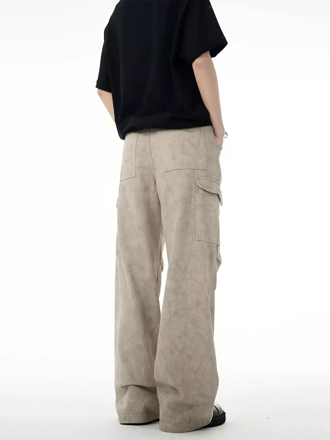 FLY OFF | Pleated Pocket Straight Leg Cargo Pants