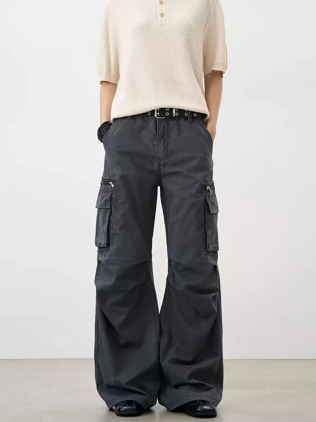 FLY OFF | Pleated Multi-Pocket Cargo Pants