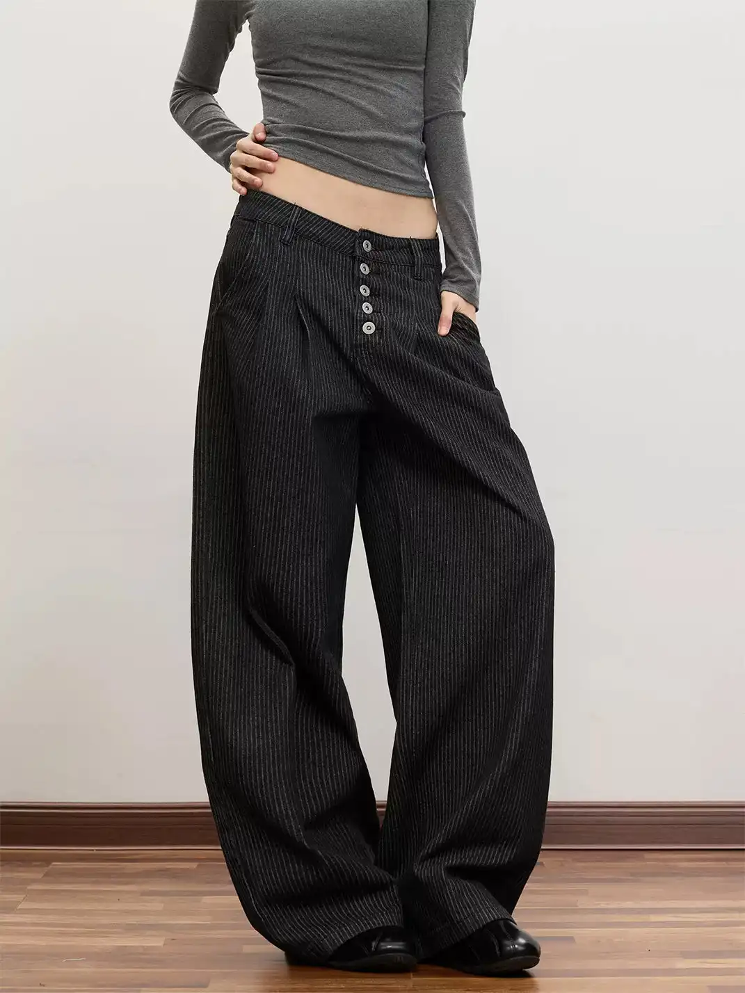 FLY OFF | Pleated Five Buttons Stripe Straight Leg Jeans