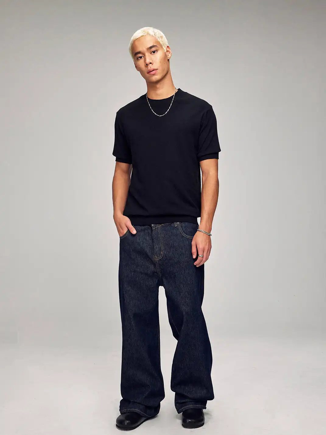 StreetEssentials | Classic Oversized Straight Leg Jeans