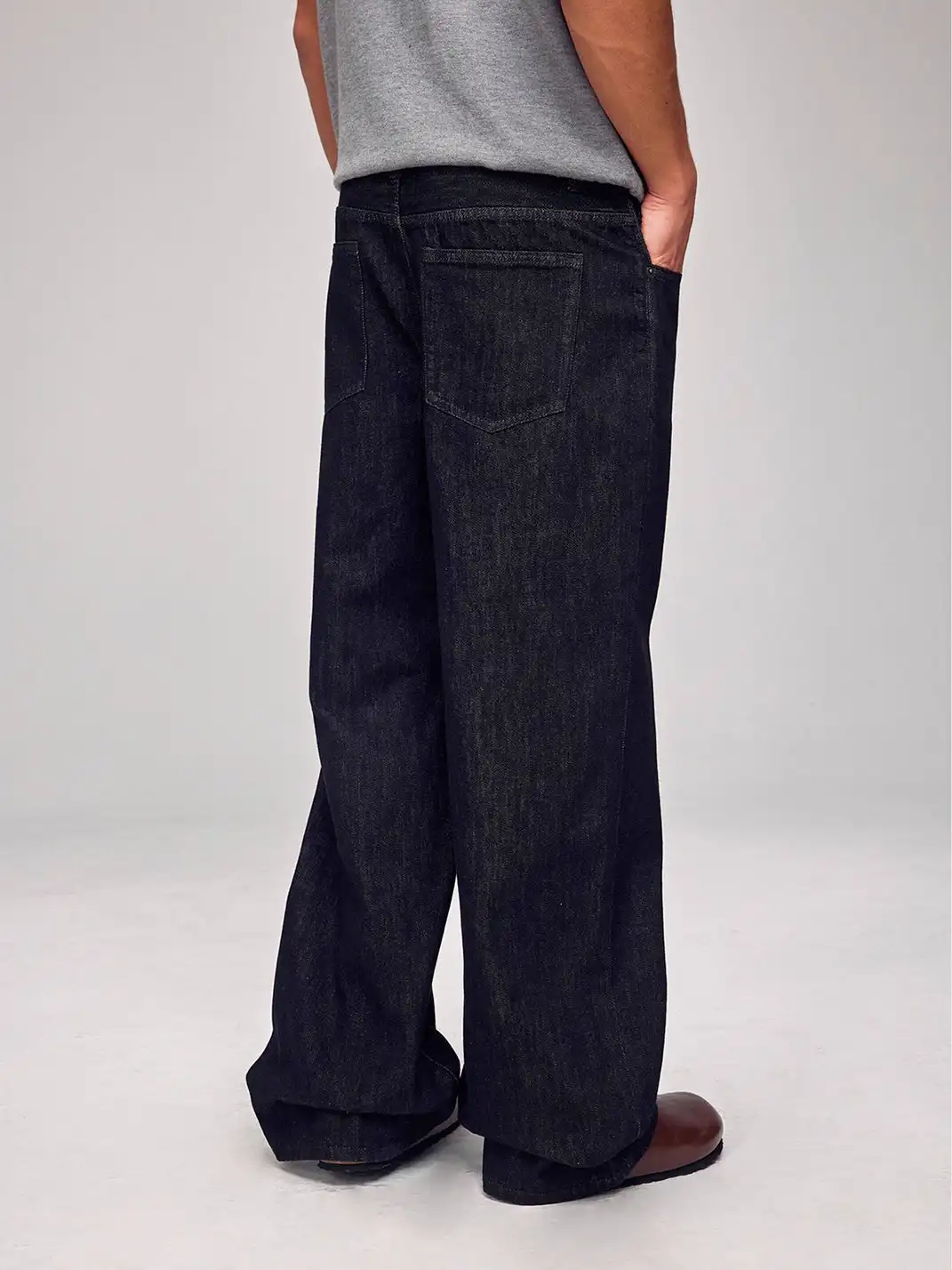 StreetEssentials | Classic Oversized Straight Leg Jeans