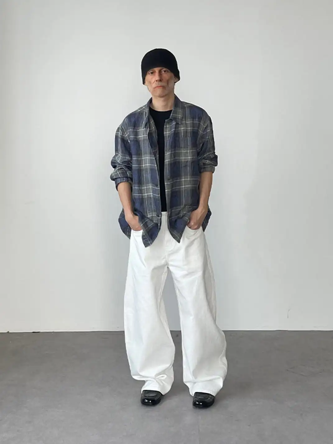 Aeec official | Twisted Seam Curved Minimalist Long Pants