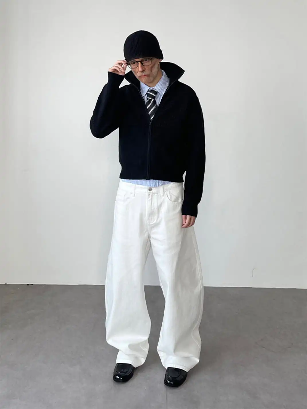 Aeec official | Twisted Seam Curved Minimalist Long Pants