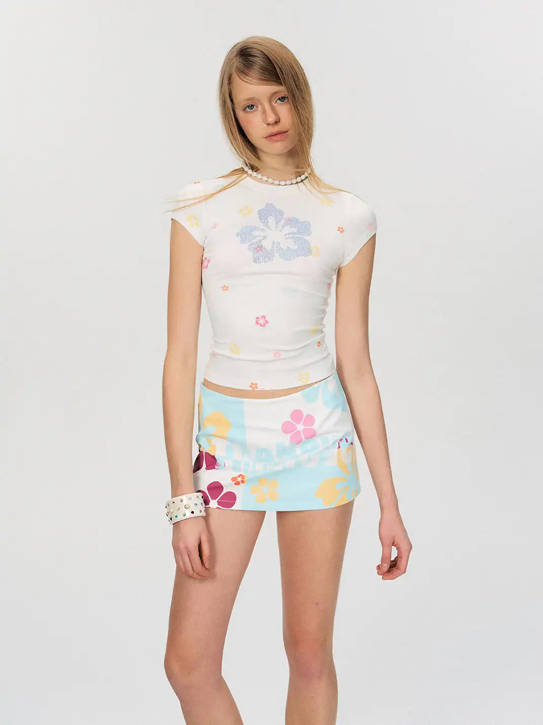 The NeverMore | Colorful Rhinestone Regular Shoulder T-Shirt