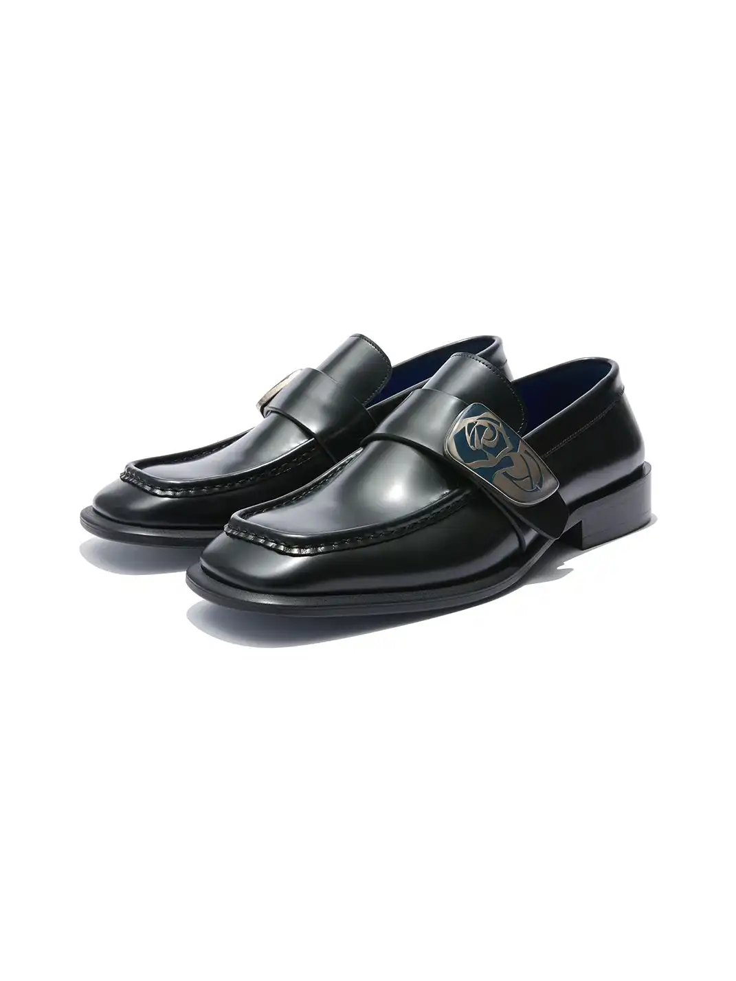 TAICHIISM | Contrast Color Rose Carved Loafers