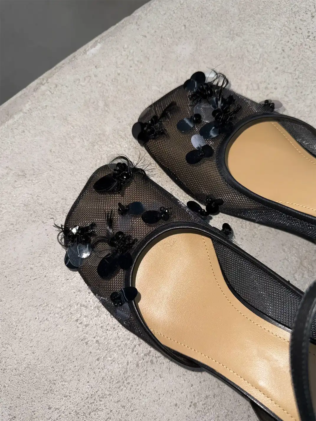 WENROO | Mesh Sequin One-Strap Hollow Sandals
