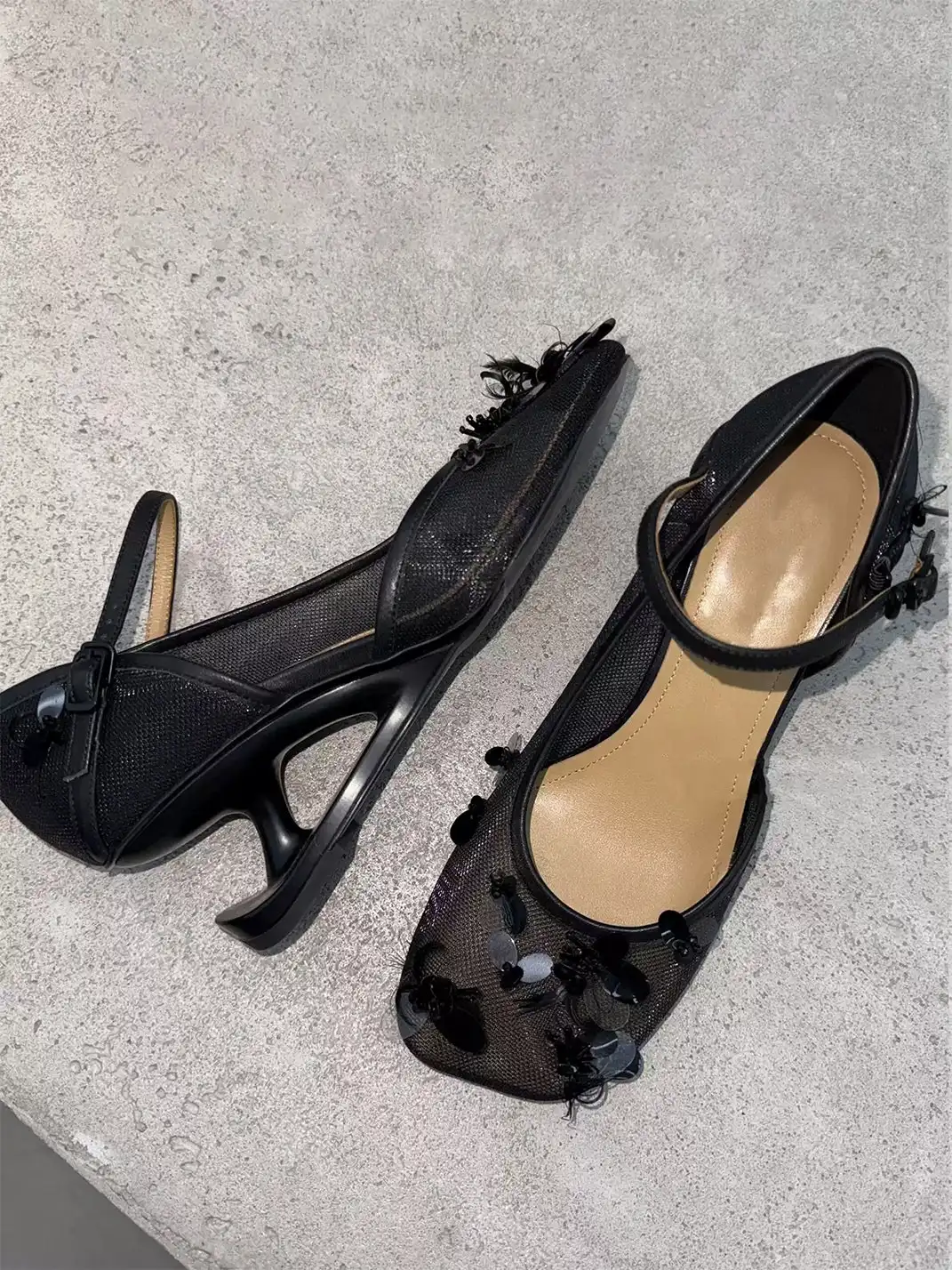 WENROO | Mesh Sequin One-Strap Hollow Sandals