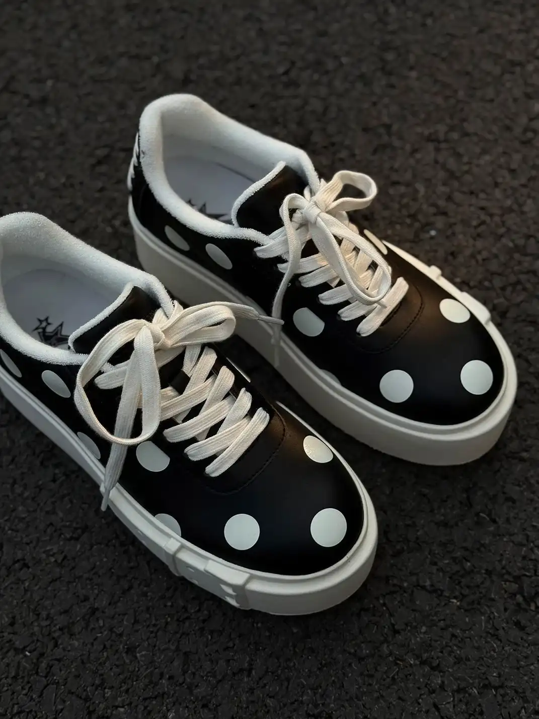 LeStream | Polka Dot Buckle Casual Shoes