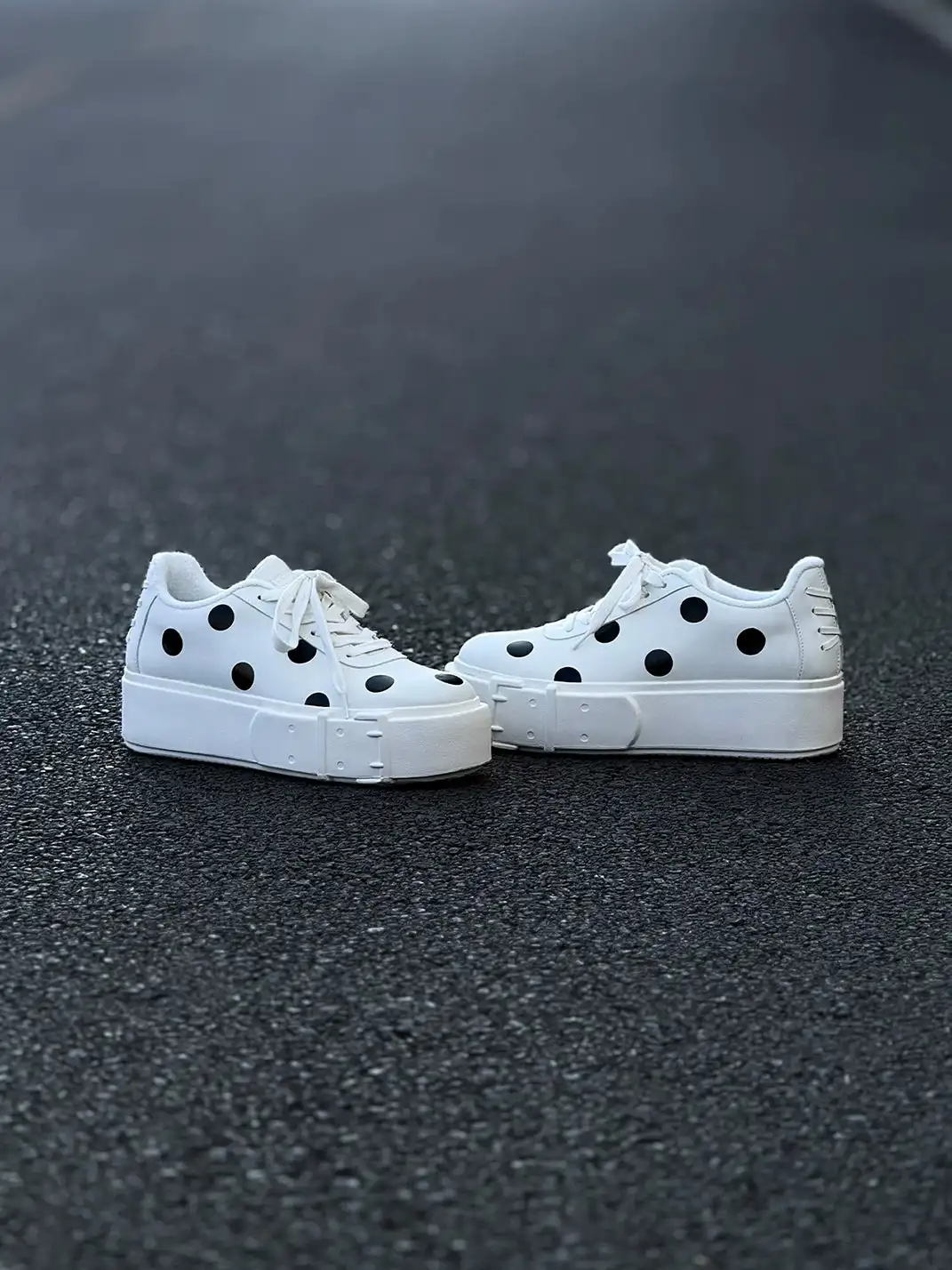 LeStream | Polka Dot Buckle Casual Shoes