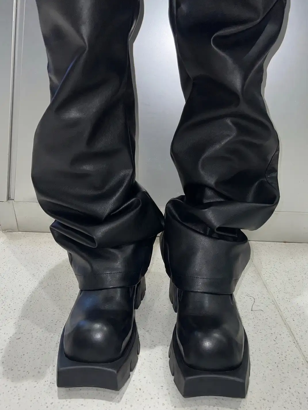 ArguE CulturE | Devil Horn Cow Leather Round Toe Derby Shoes