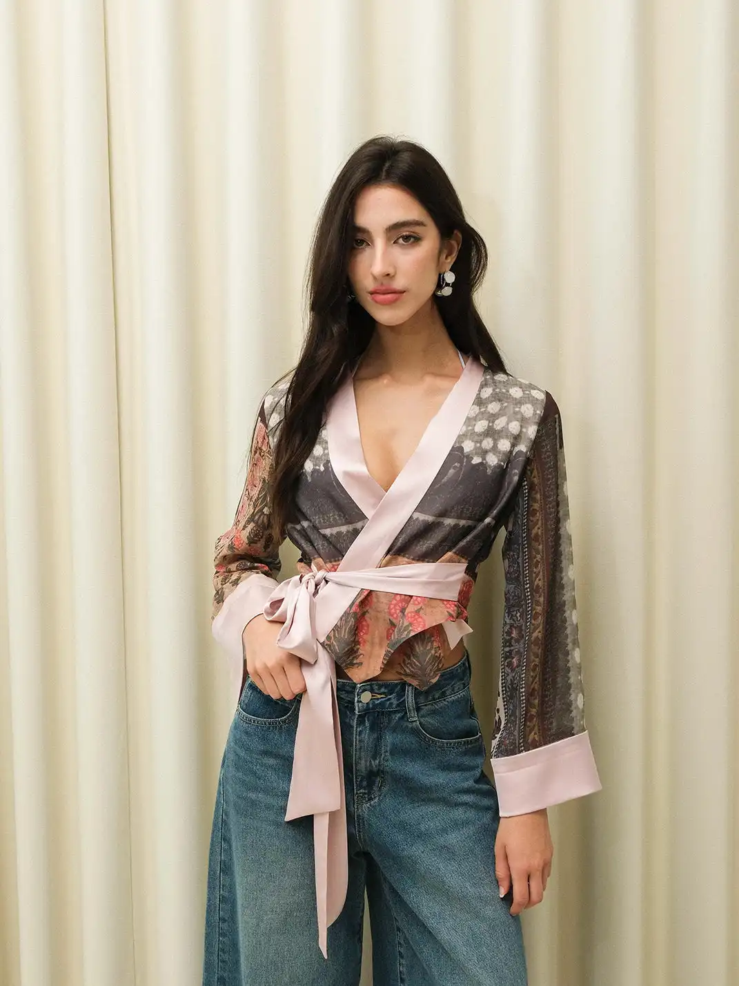 CAPPOW | Contrast Color Ethnic Print Tie Chiffon Blouse