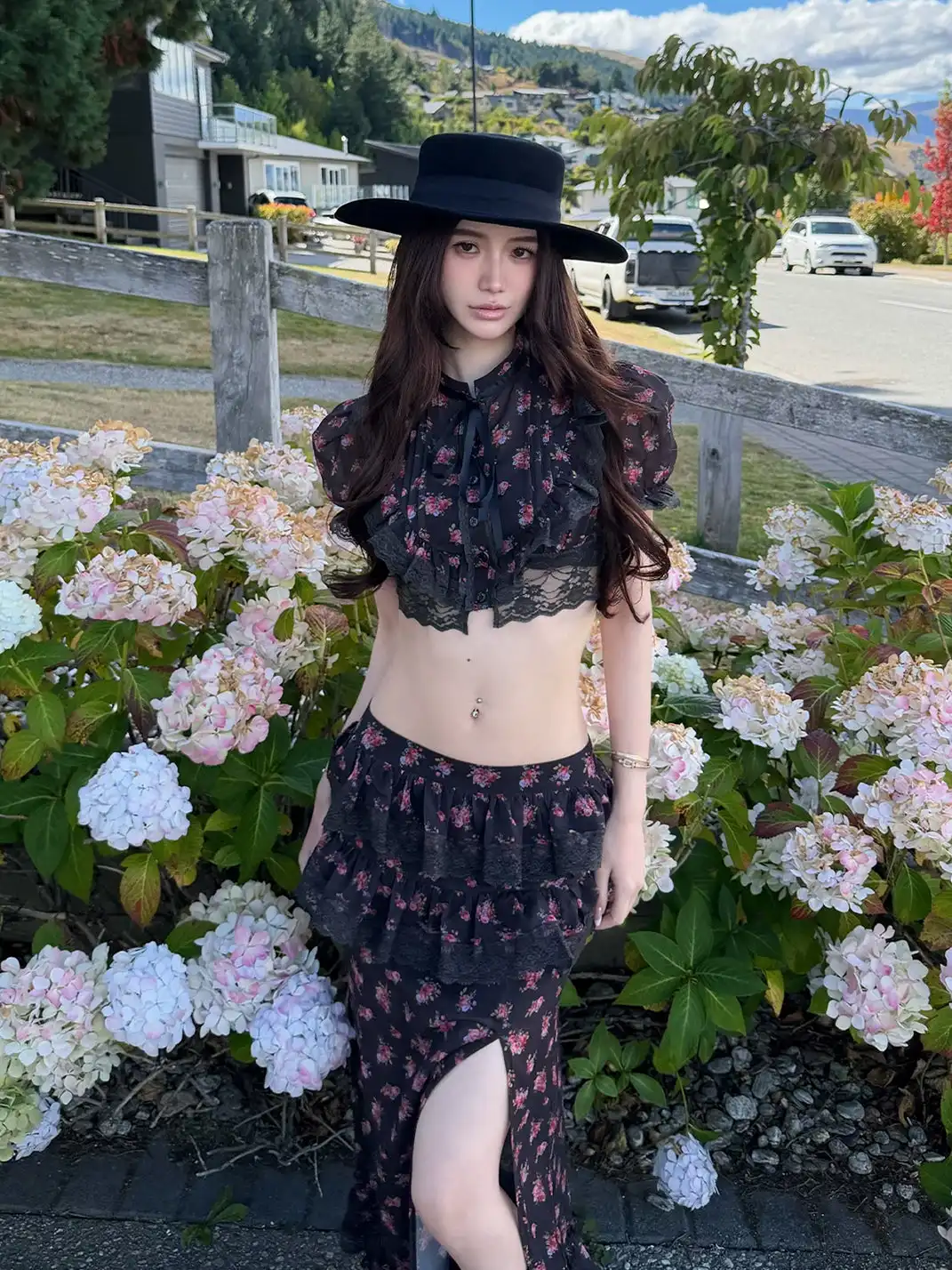 HiimDai | Lace Spliced Floral Crop Top & Skirt Two-Piece Set