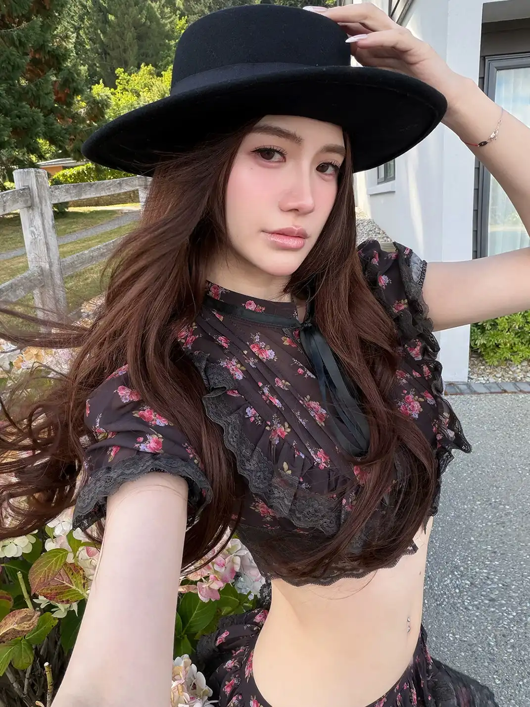 HiimDai | Lace Spliced Floral Crop Top & Skirt Two-Piece Set
