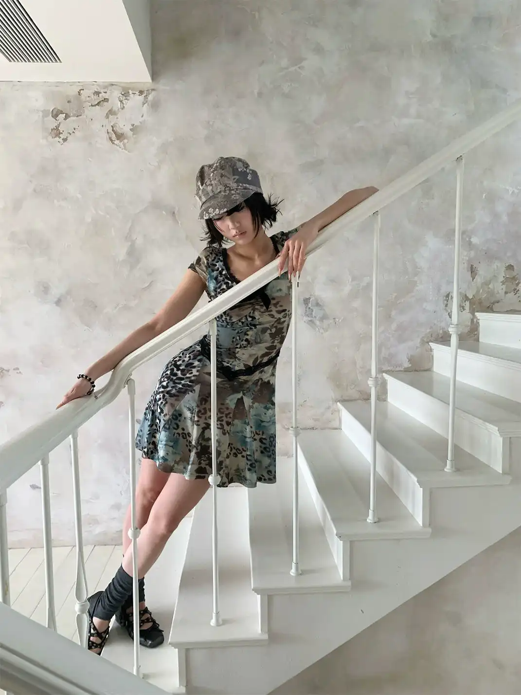 4RE1GN | Ocean Blue Leopard Floral Print Lace Spliced Stretch Dress