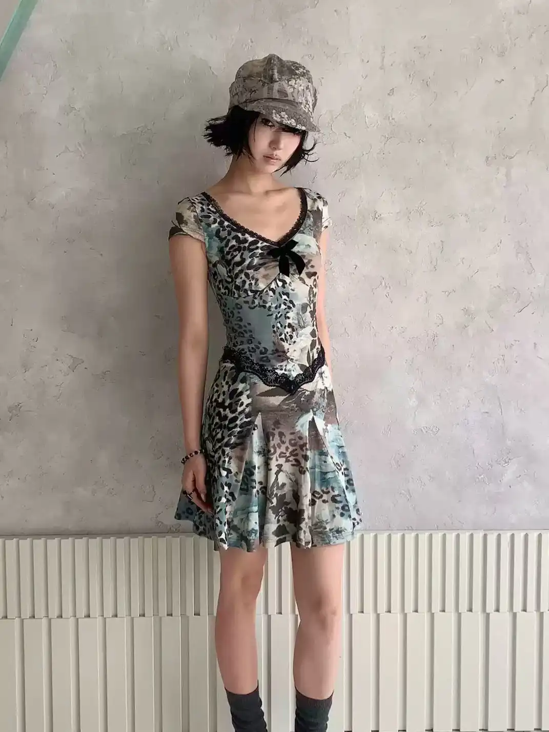 4RE1GN | Ocean Blue Leopard Floral Print Lace Spliced Stretch Dress