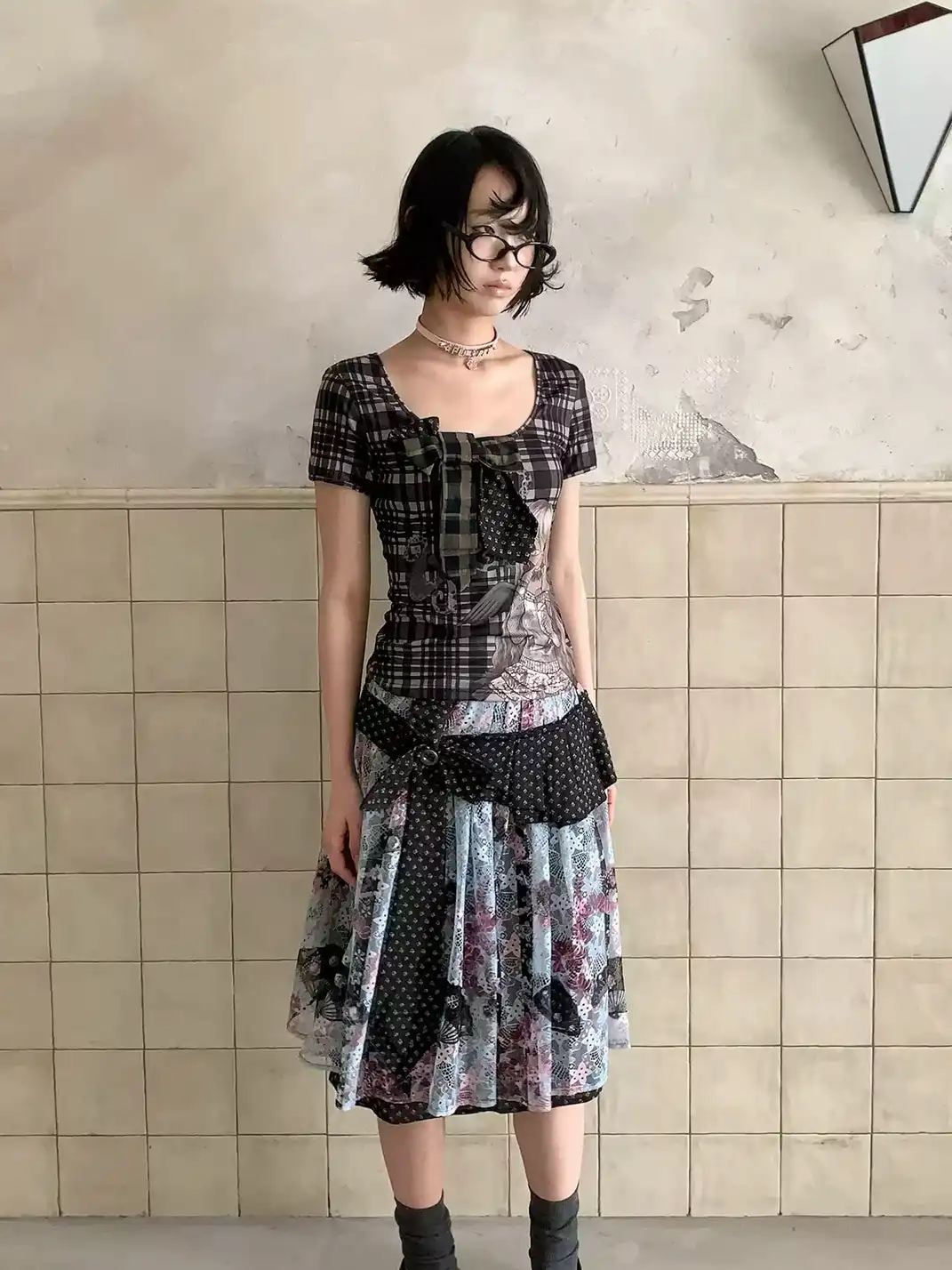 4RE1GN | Spliced Tie Cartoon Plaid Print T-Shirt