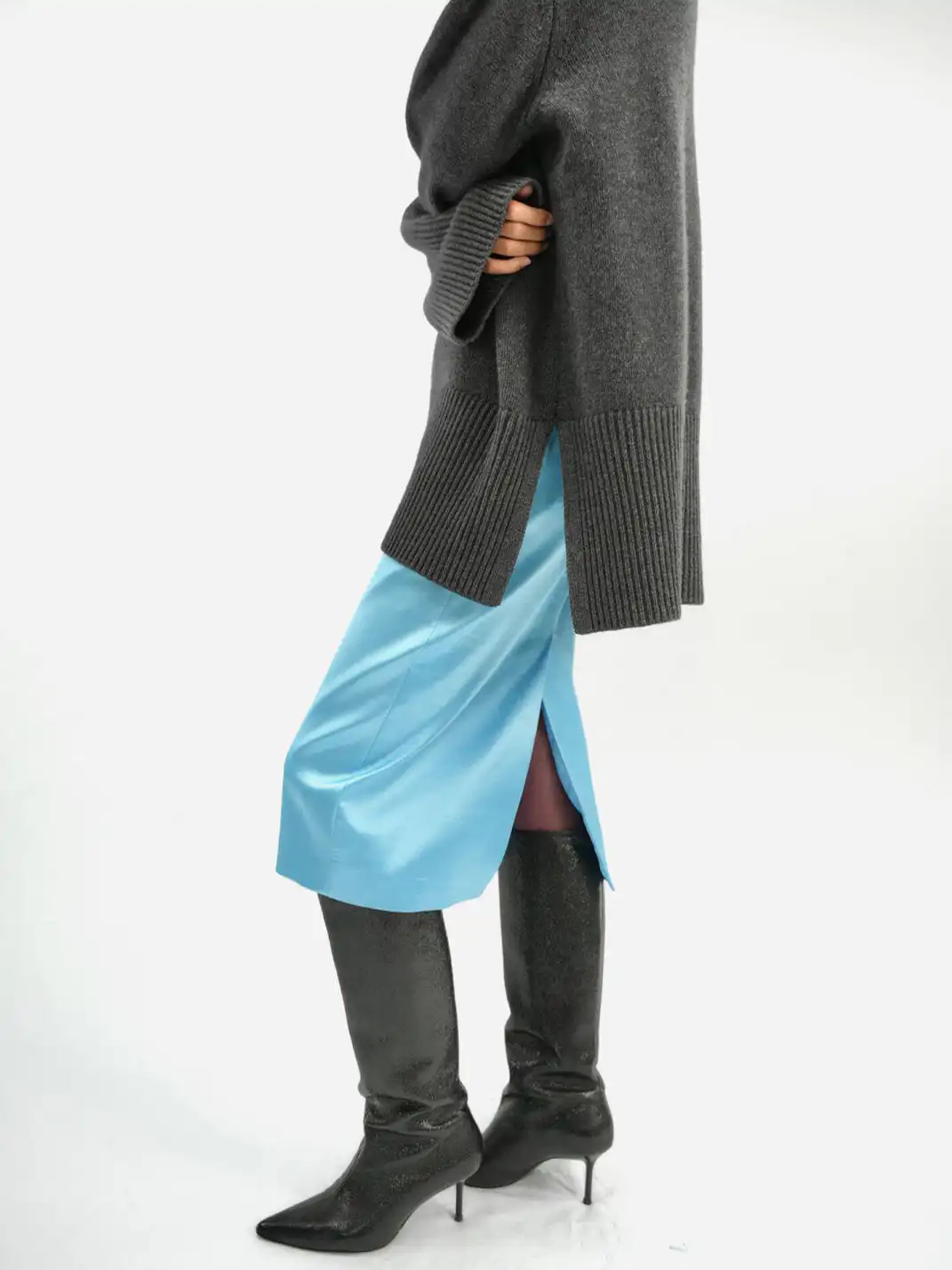 NaNaNew YAN | Blue Satin Straight Midi Skirt