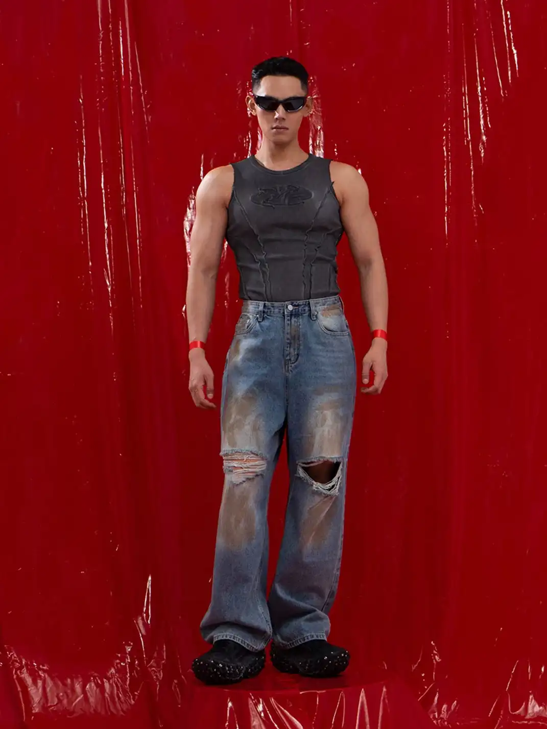 CLP | Frayed Cut Design Knit Vest