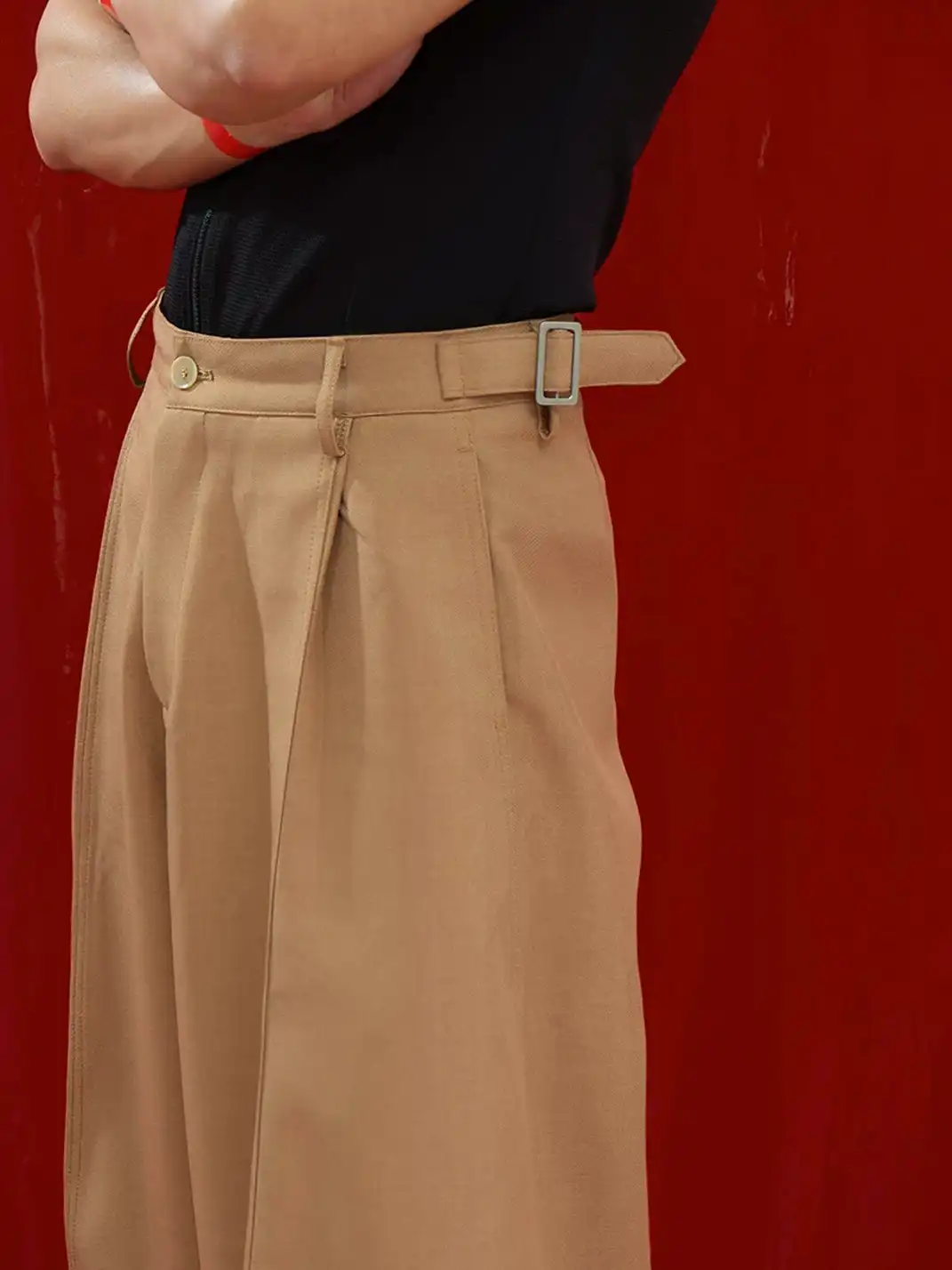 CLP | Double Pleated Waist Buckle Curved Wide-Leg Casual Pants