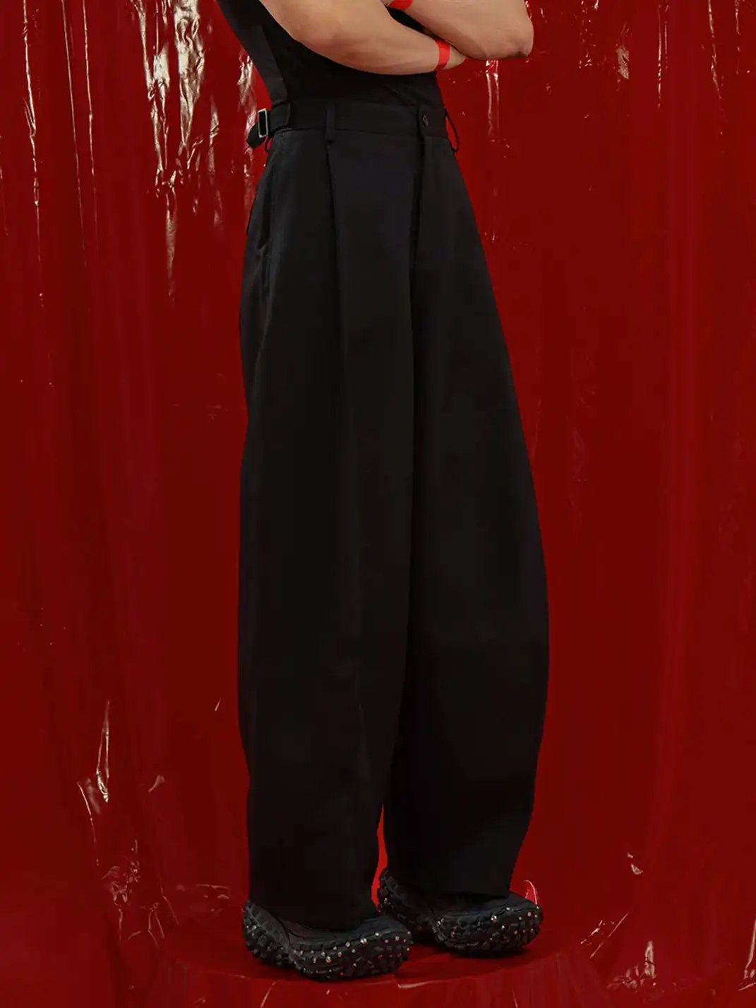 CLP | Double Pleated Waist Buckle Curved Wide-Leg Casual Pants