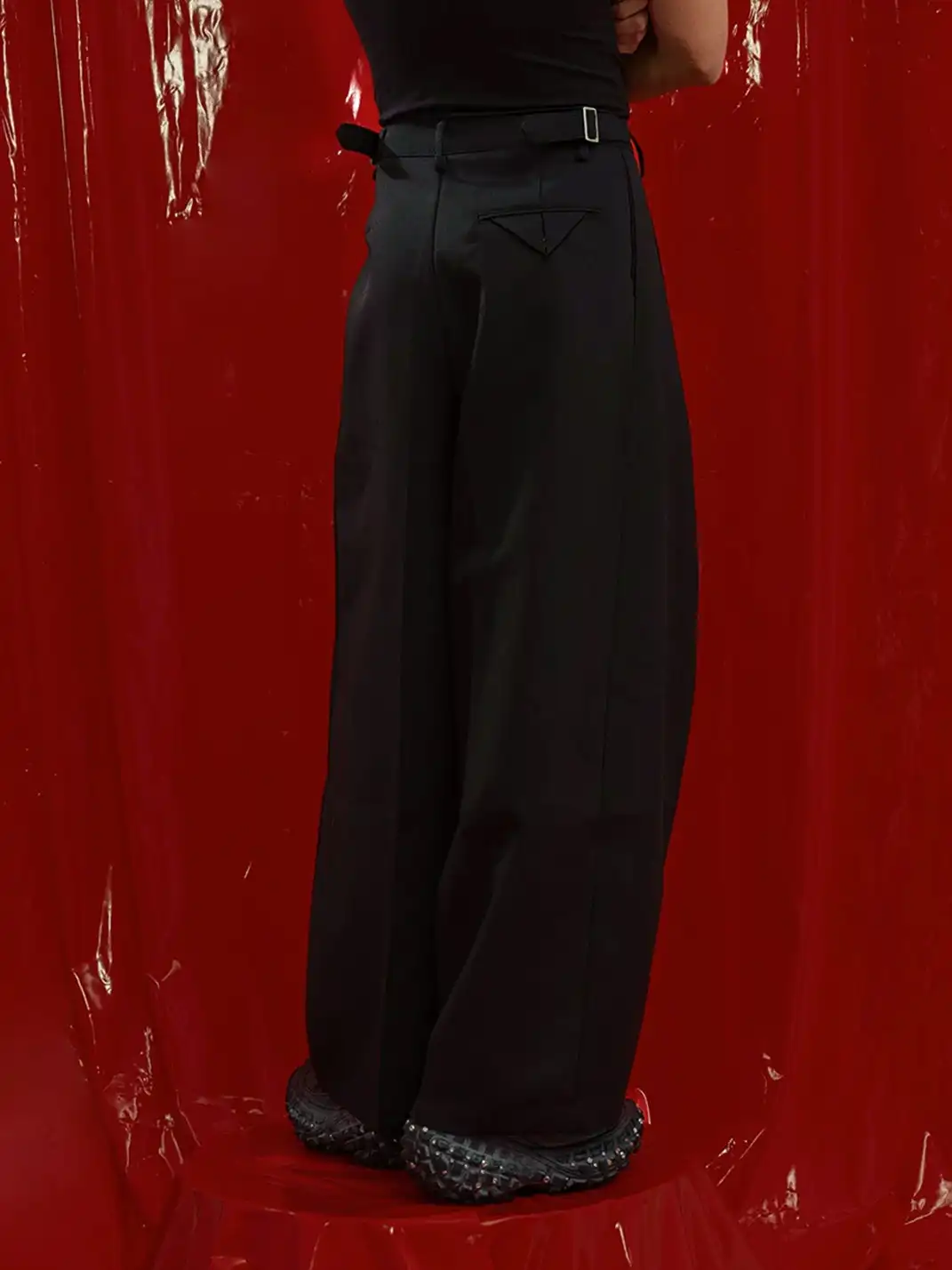 CLP | Double Pleated Waist Buckle Curved Wide-Leg Casual Pants