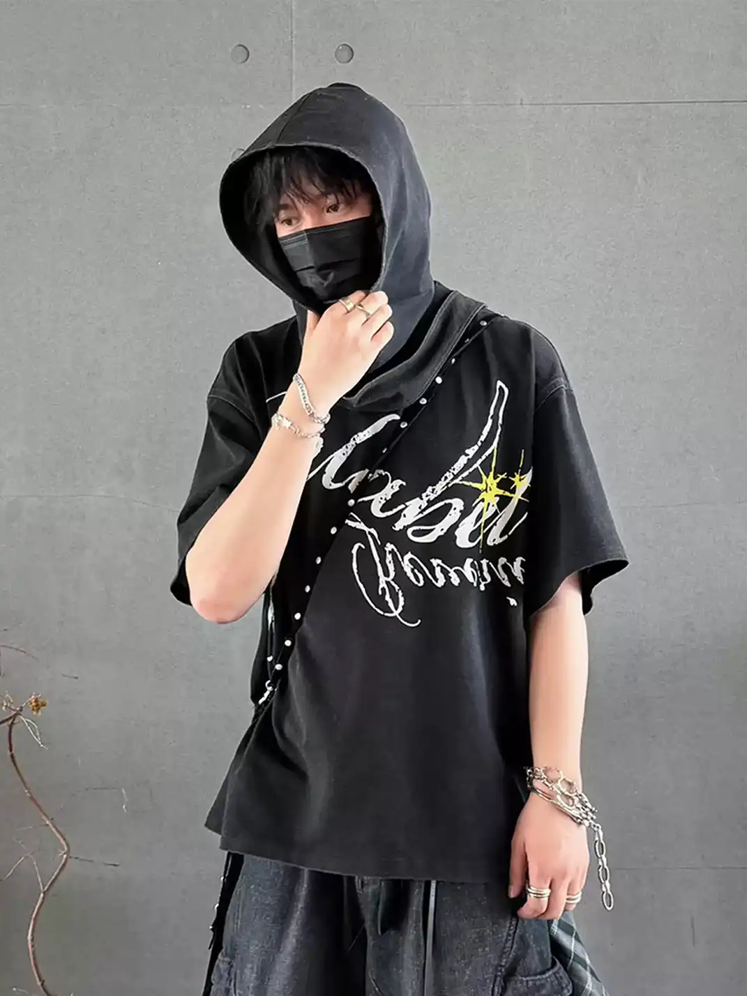 RELABEL | Detachable Hood Washed Vintage Denim Print T-Shirt