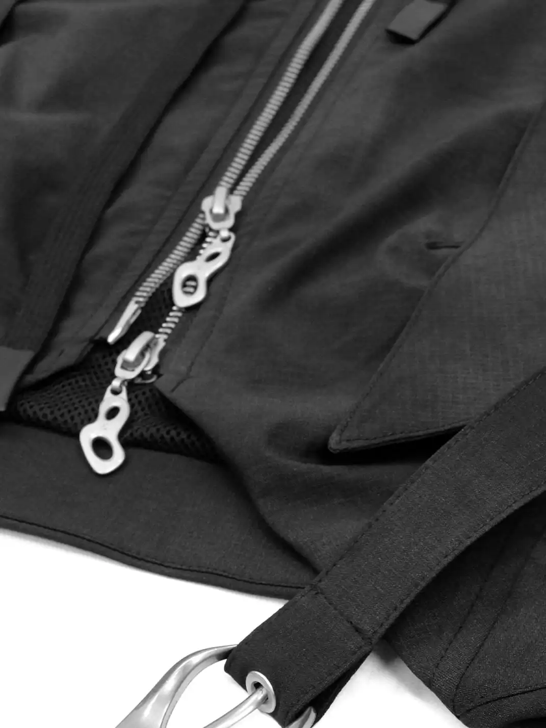RELABEL | Detachable Waistcoat Vest With Large Pocket Pants Design