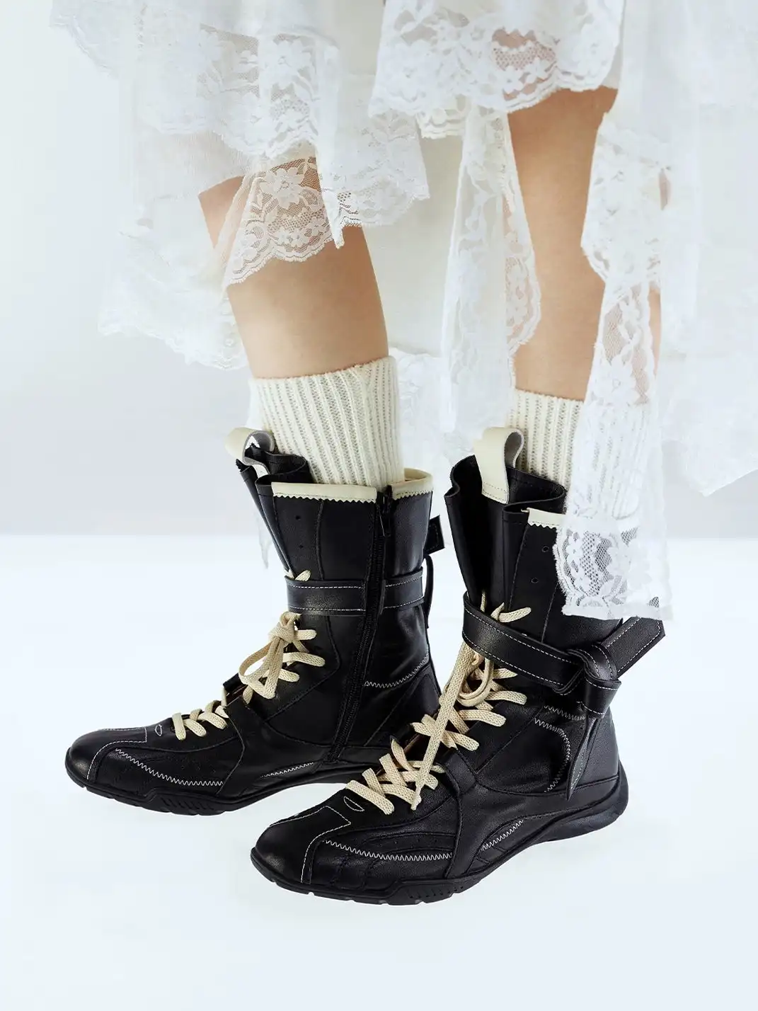 Pas de nom | Retro Lace-Up High Top Boxing Boots