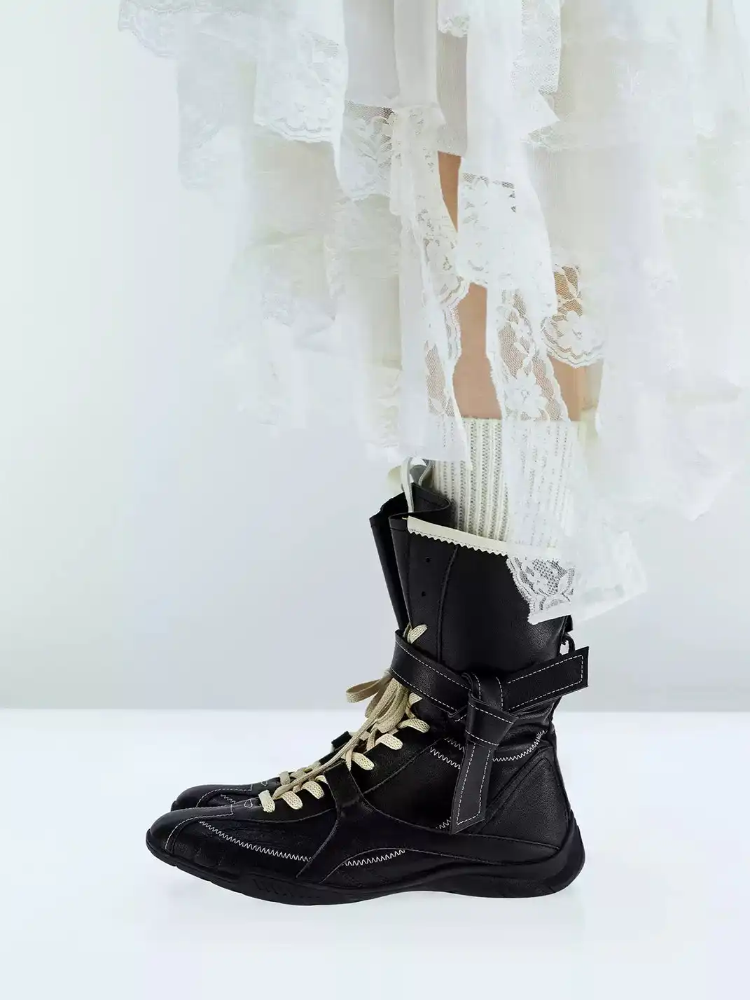 Pas de nom | Retro Lace-Up High Top Boxing Boots