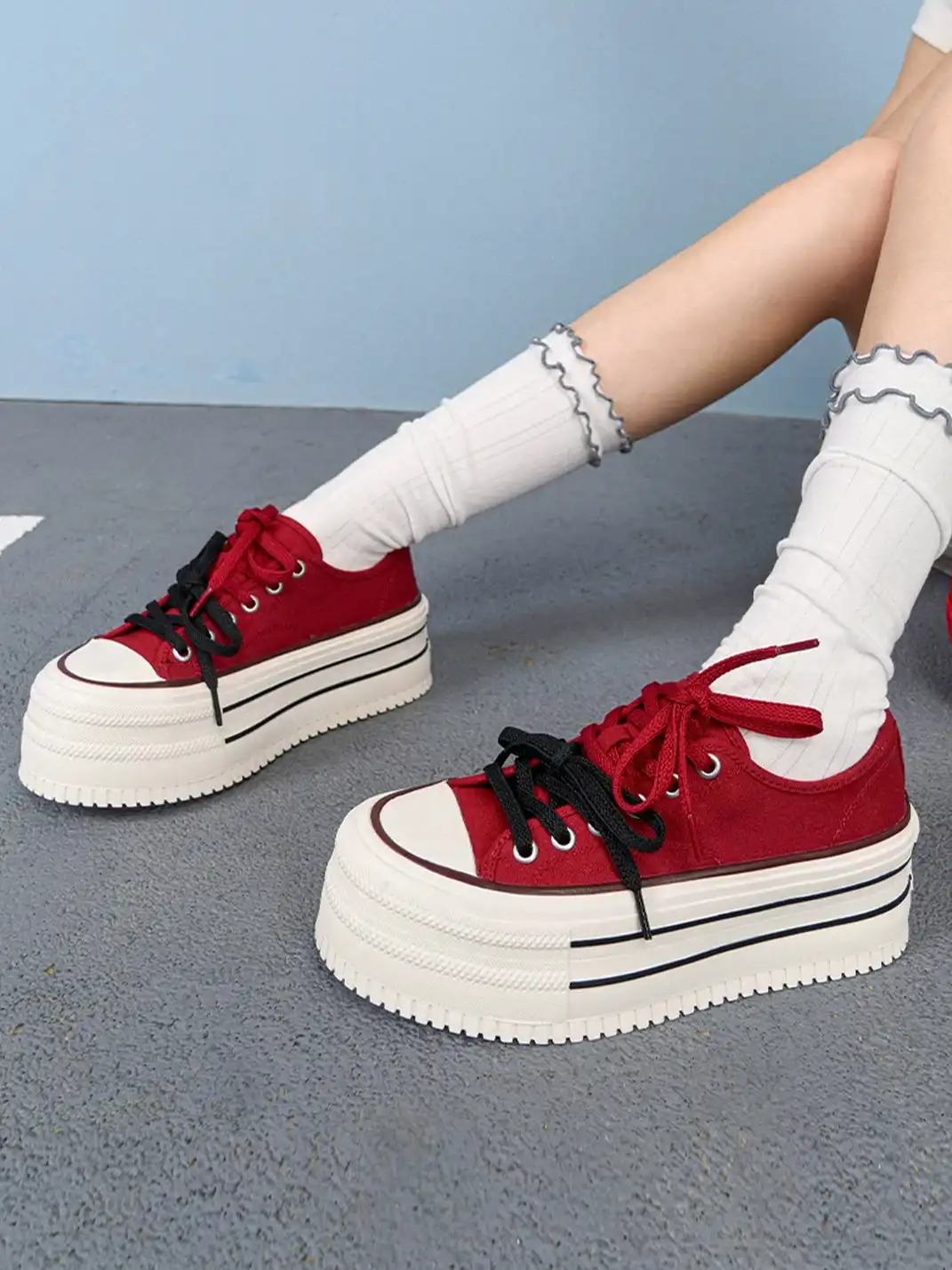 MASOOMAKE | Stripe Platform Lace-Up Sneakers