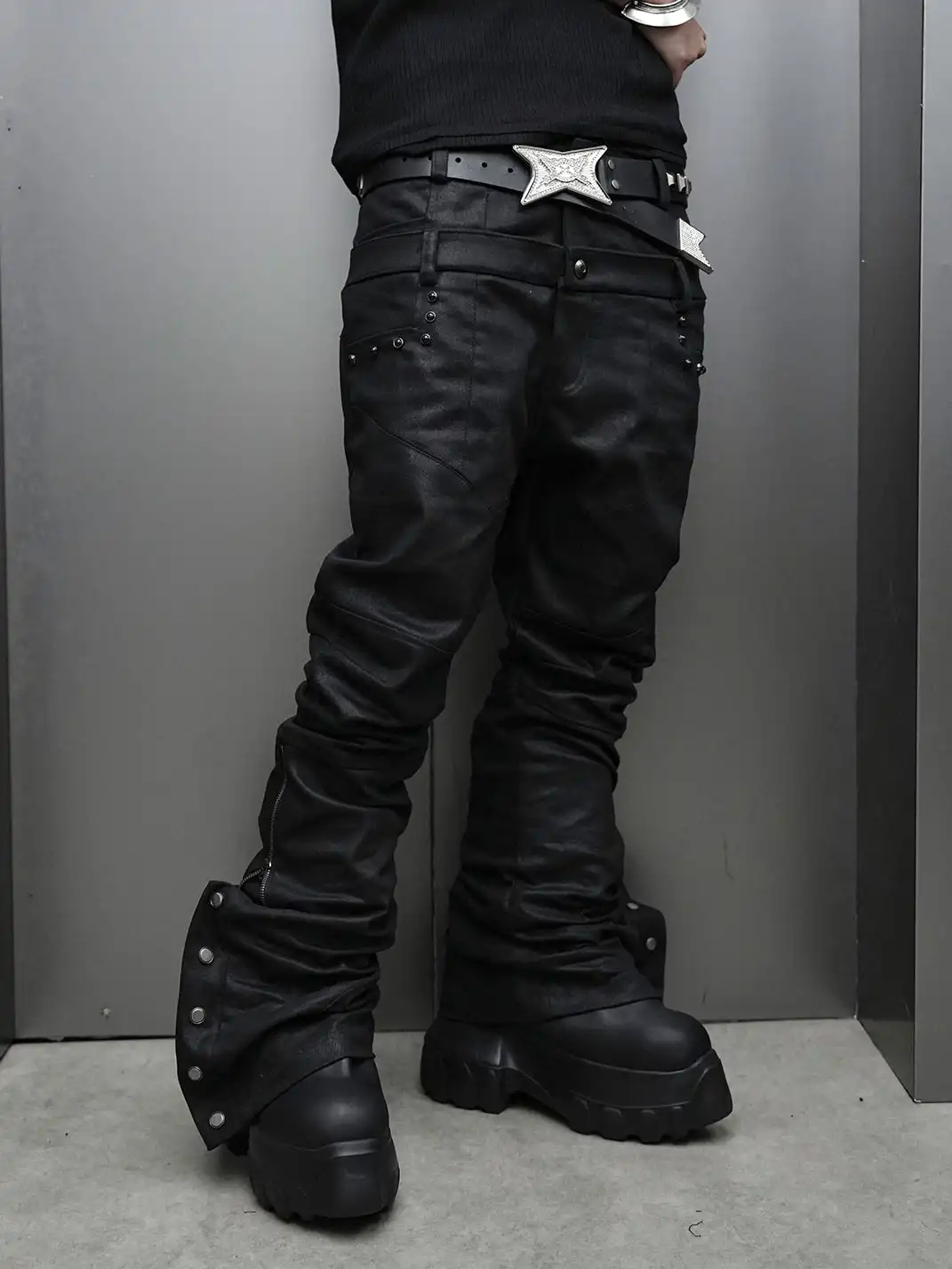 SSIN7 | Curved Blade Double Waist Waxed Studded Jeans