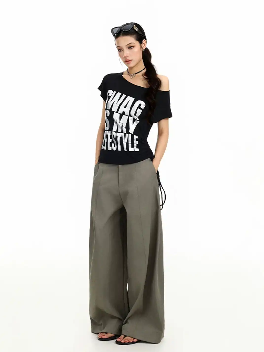BIGGOLD | Shiny Letter One Shoulder T-Shirt