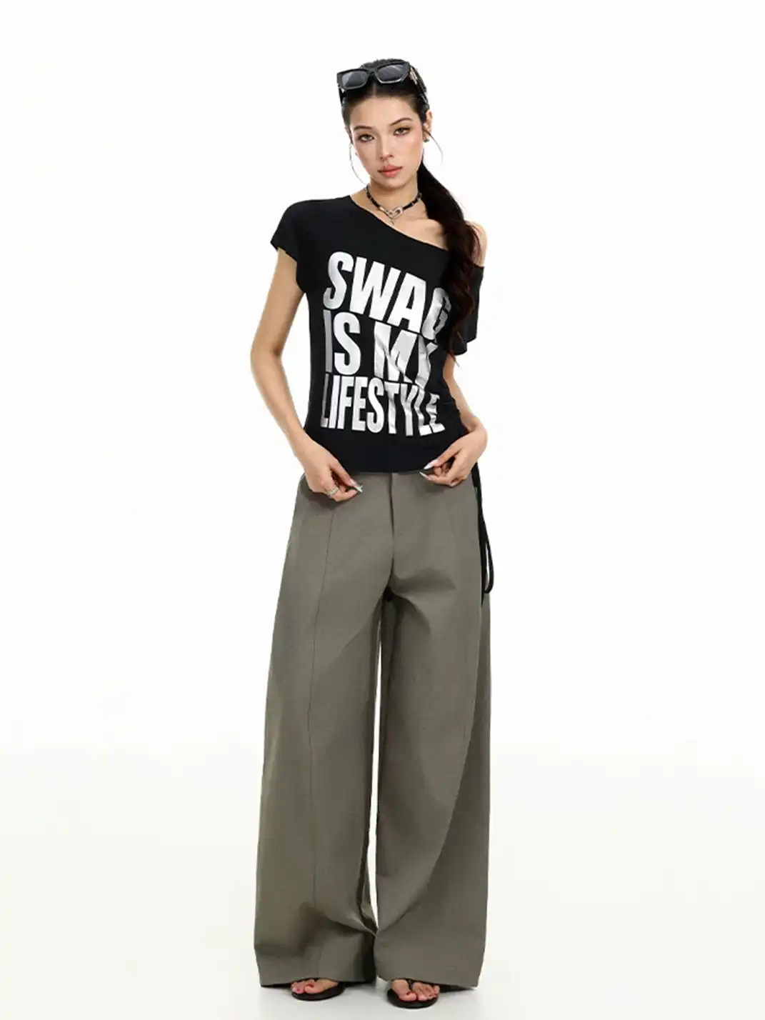 BIGGOLD | Shiny Letter One Shoulder T-Shirt