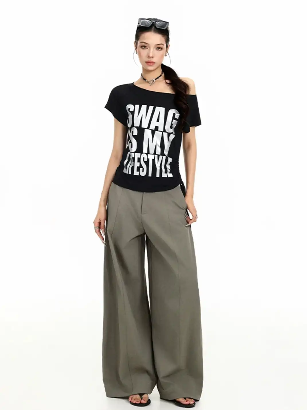 BIGGOLD | Shiny Letter One Shoulder T-Shirt