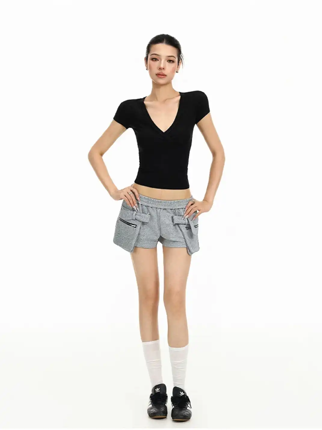 BIGGOLD | Low Rise Straight Shorts With 3D Pockets