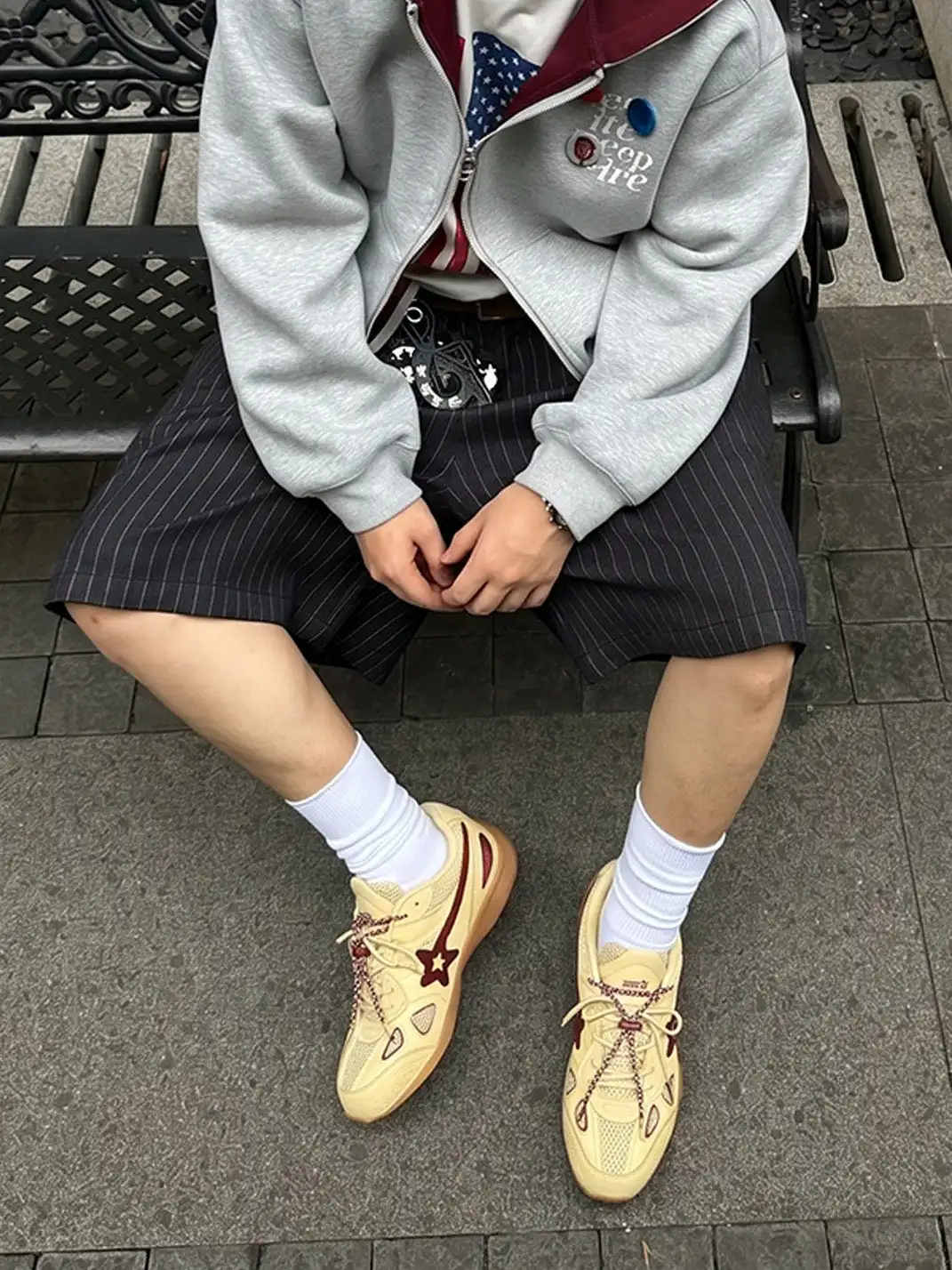 RIPSTAR | Cream Yellow Star Retro Running Sneakers