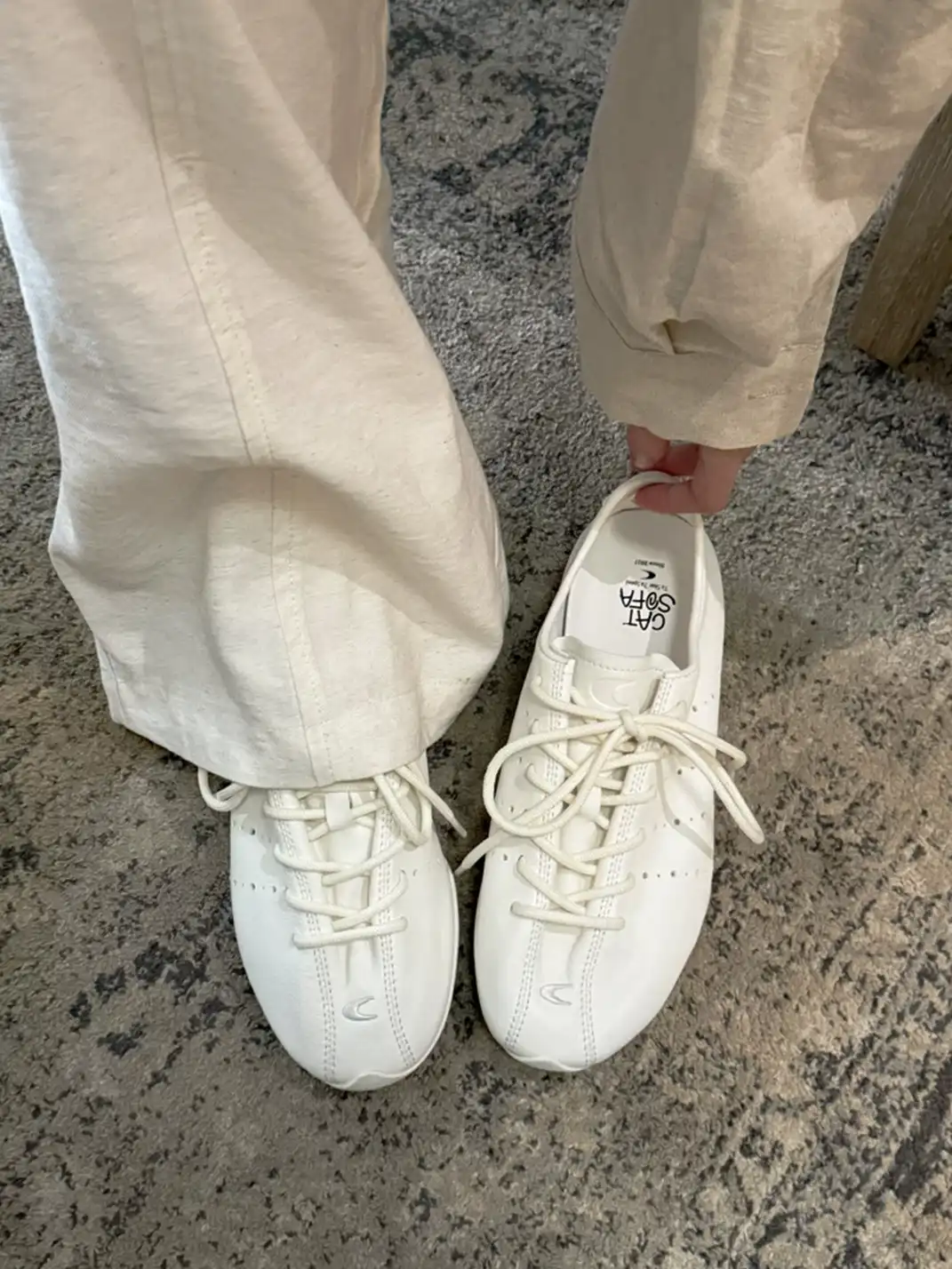 Catsofa | Perforated Leather Lightweight Trainer Shoes