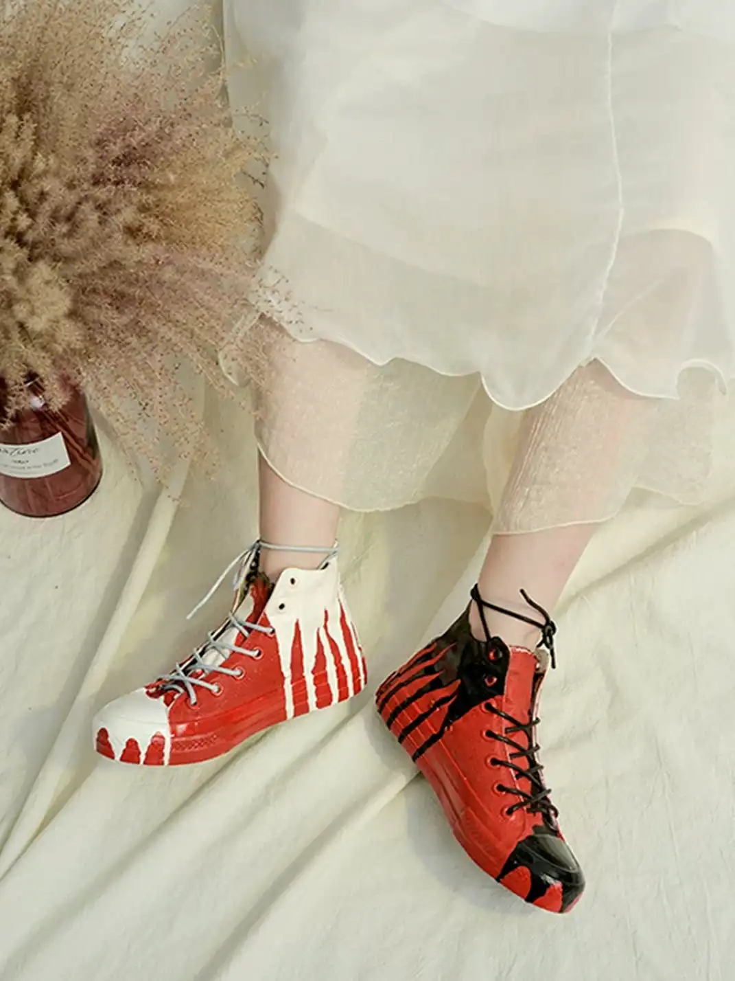 DAYMARE | Mismatched-design High-top Canvas Sneakers