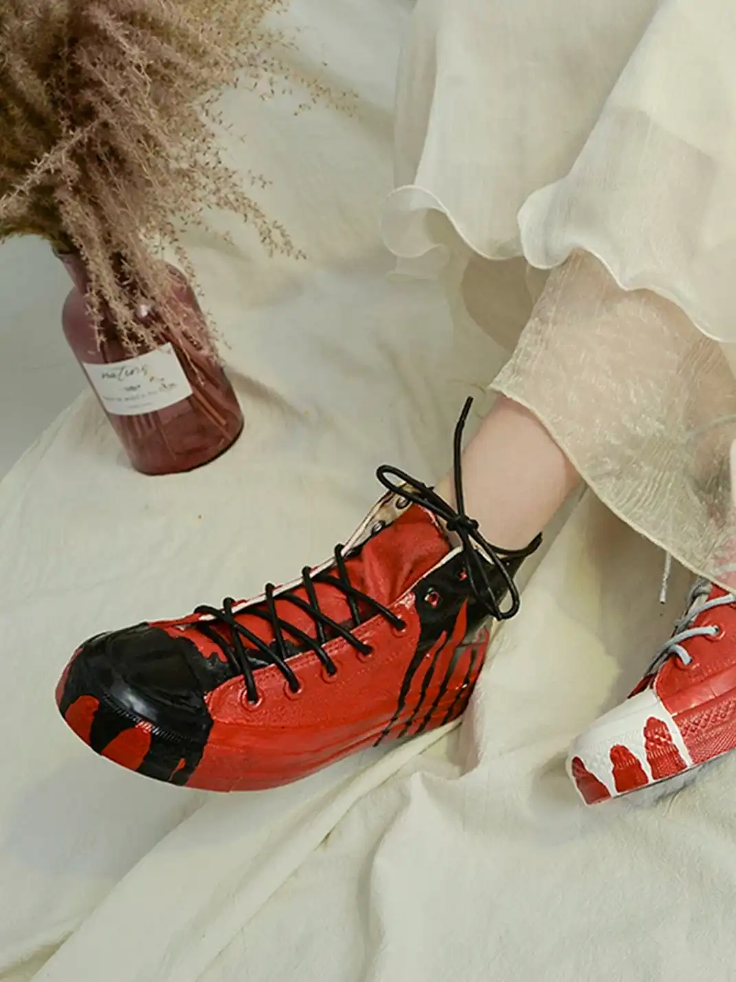 DAYMARE | Mismatched-design High-top Canvas Sneakers