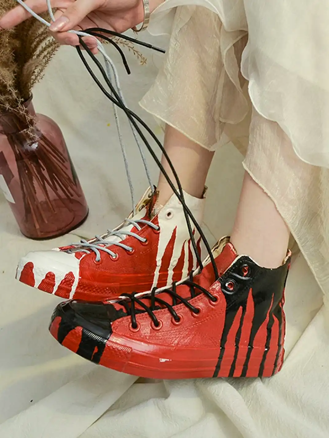 DAYMARE | Mismatched-design High-top Canvas Sneakers