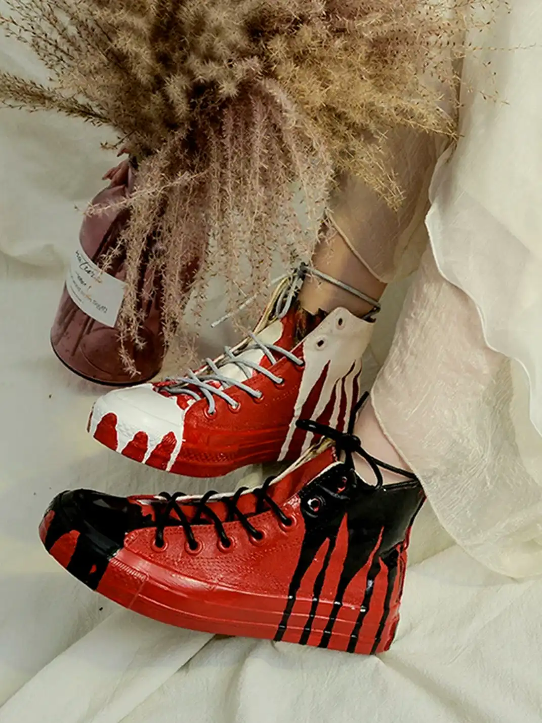 DAYMARE | Mismatched-design High-top Canvas Sneakers