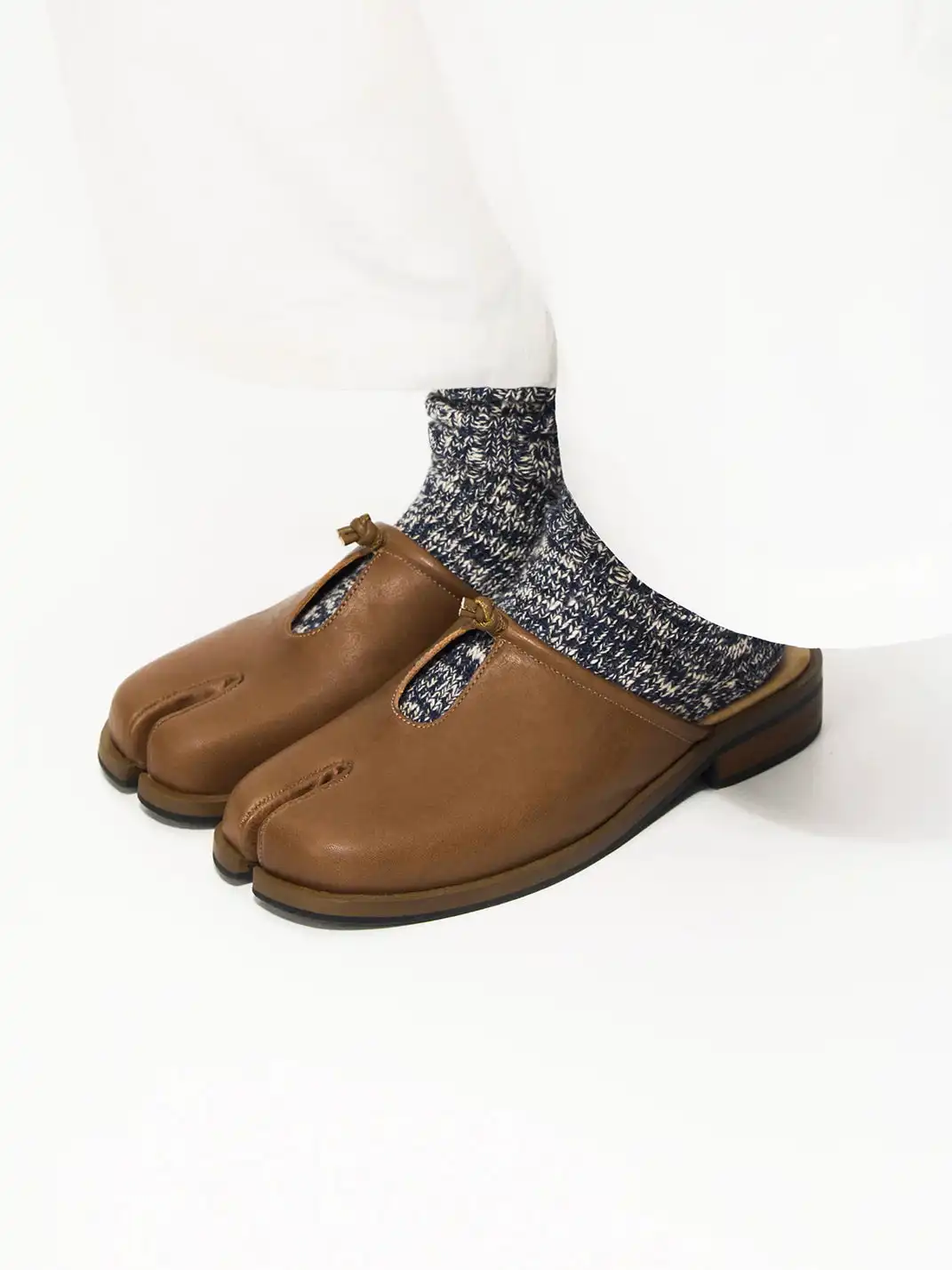 6CRAYON | Split Toe Full Cow Leather Hollow Out Mules-Brown