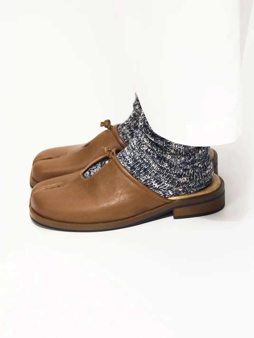 6CRAYON | Split Toe Full Cow Leather Hollow Out Mules-Brown
