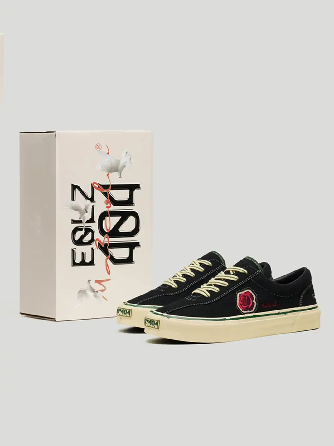 EQLZ | Peace And Love Embroidered Skate Shoes