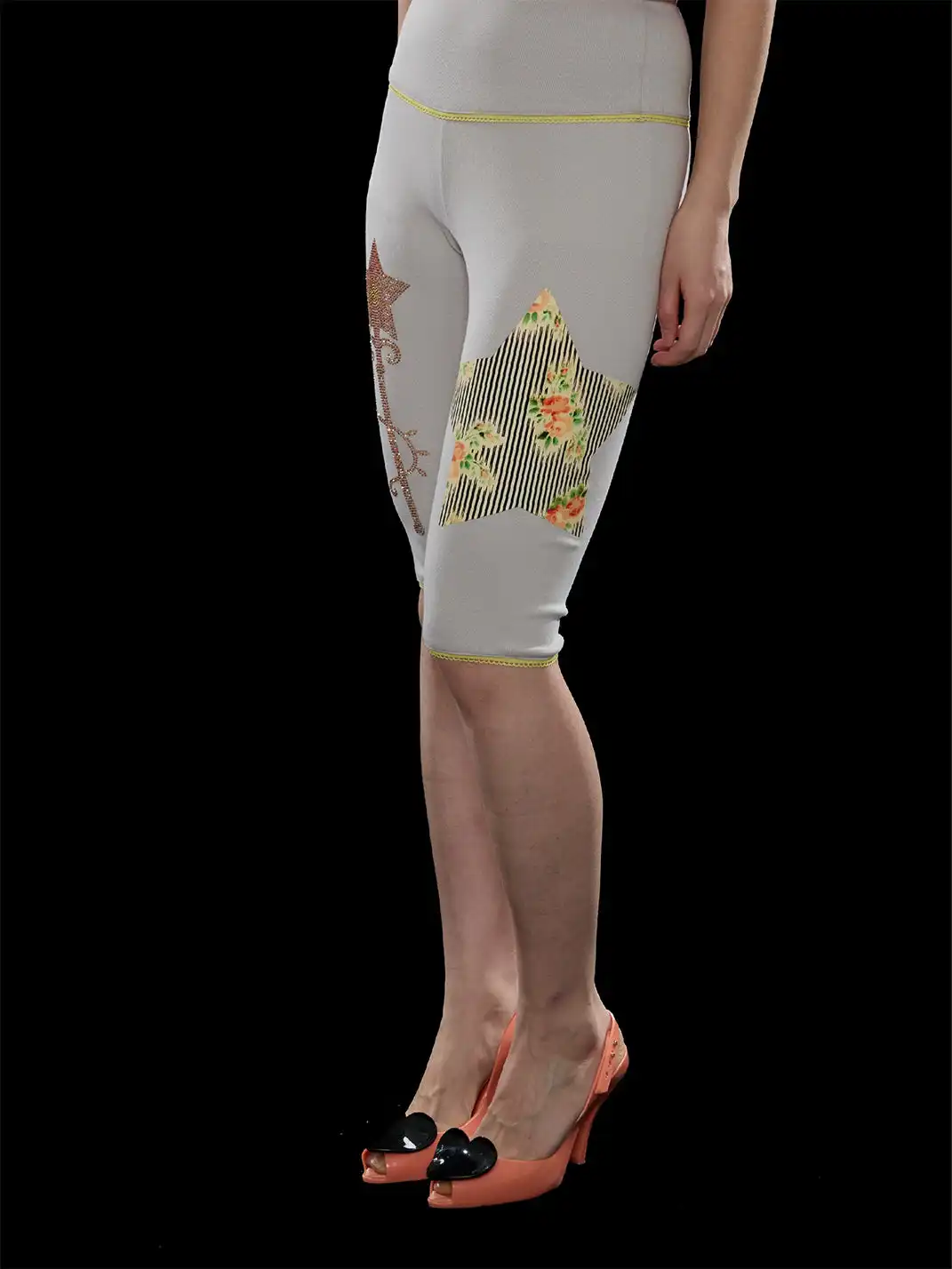 Zenlulu | Lace Printed Rhinestone Five-Point Cropped Pants