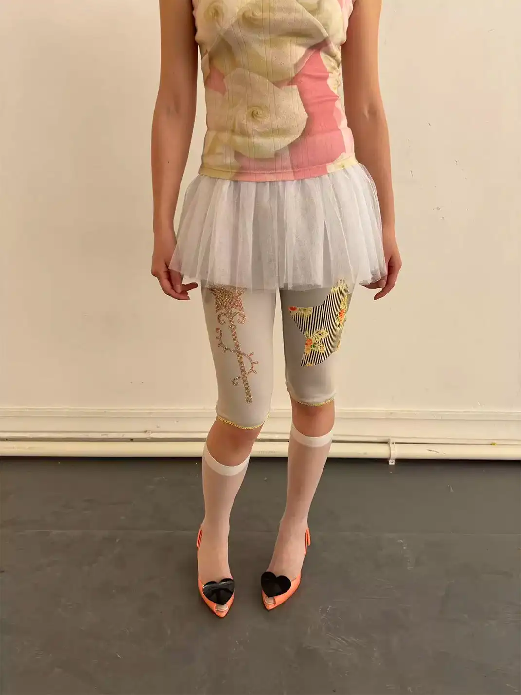 Zenlulu | Lace Printed Rhinestone Five-Point Cropped Pants