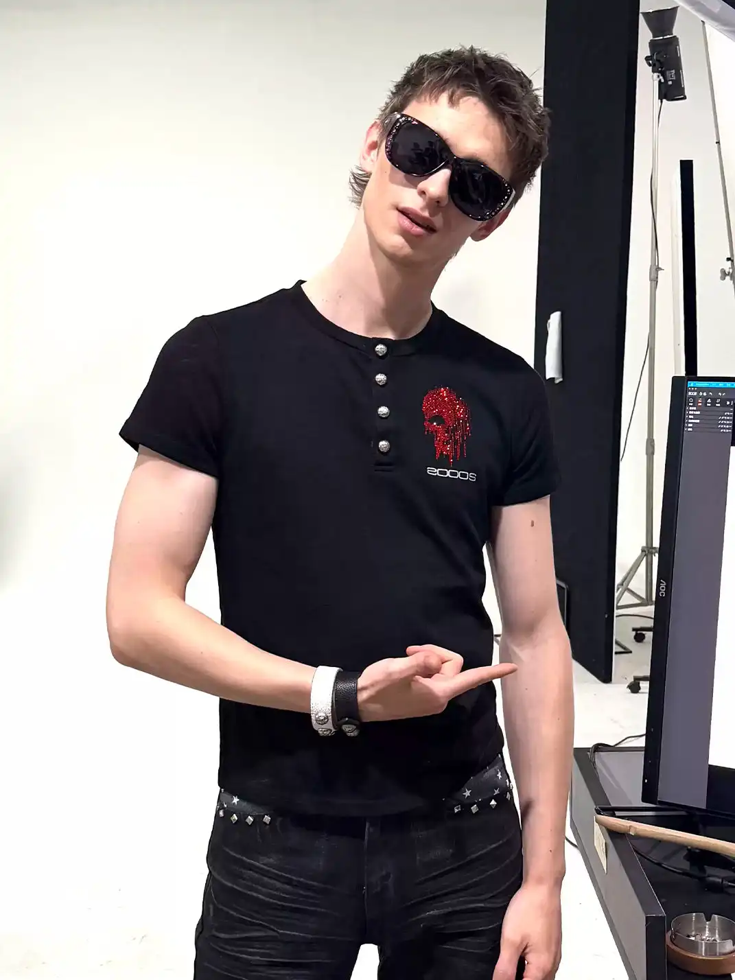 DETW | Henry Collar T-Shirt With Skull Rhinestone Embroidery Print