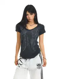 JHYWZD | V-Neck Rhinestone T-Shirt