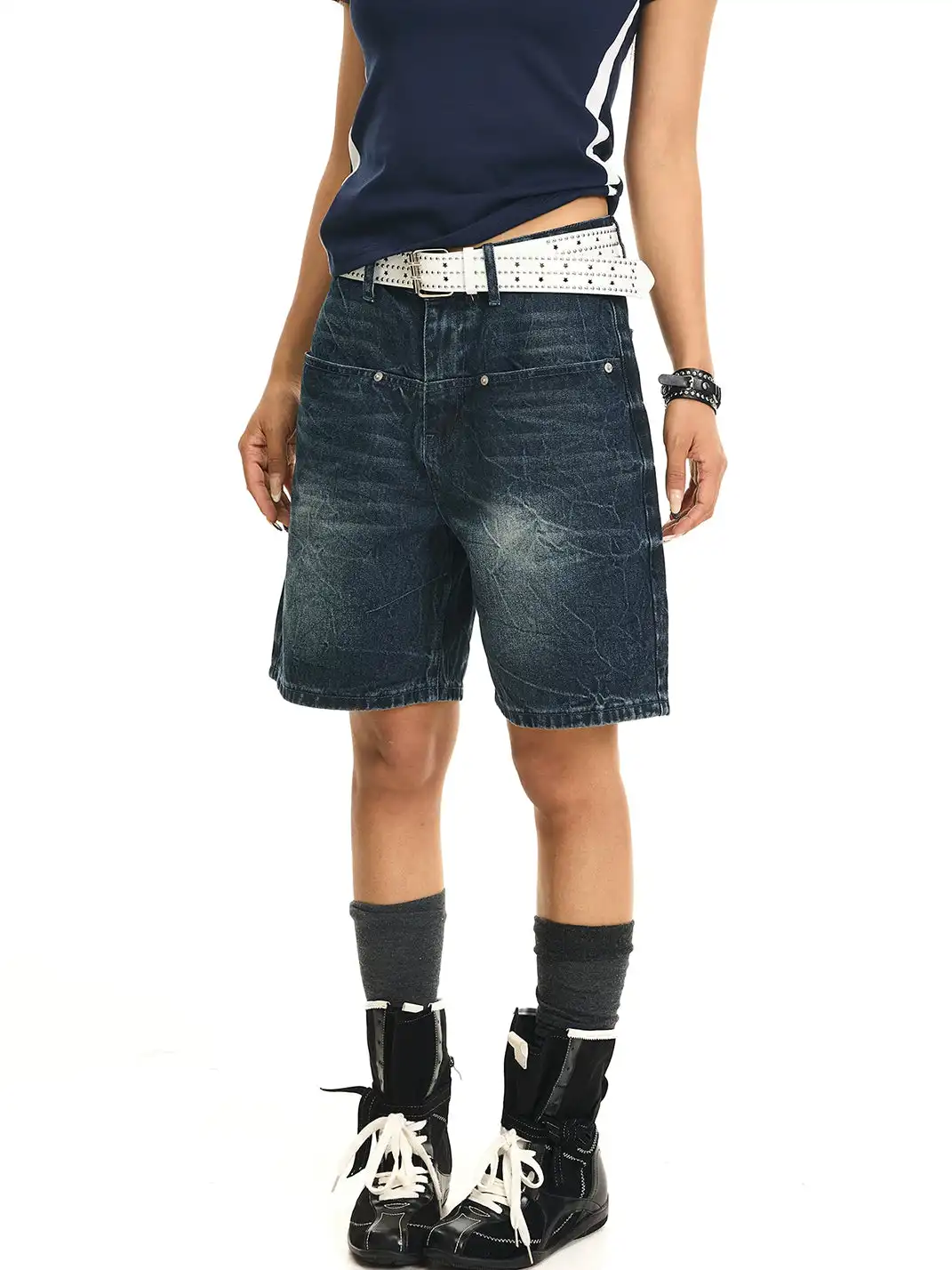 JHYWZD | Washed Crack Straight Denim Shorts