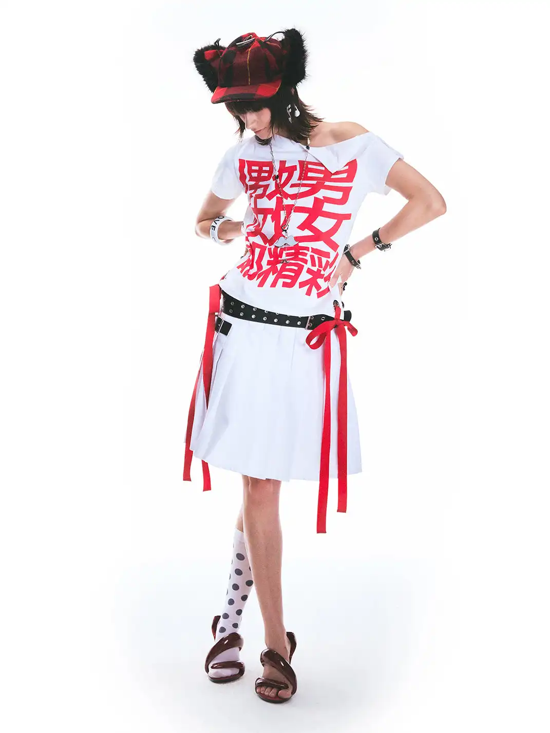 Fruitanari | Red Slogan Ribbon T-Shirt